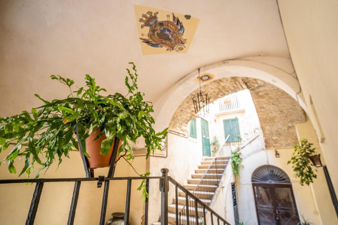 Apartamento La Casina Nel Centro Tropea Exterior foto